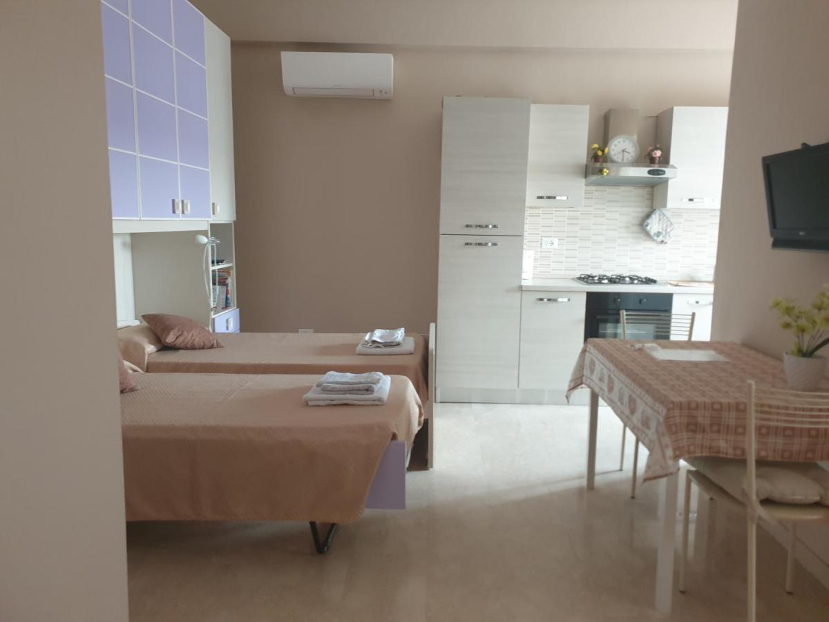 A "Casa Inn-Centro" Monolocale Катания Экстерьер фото
